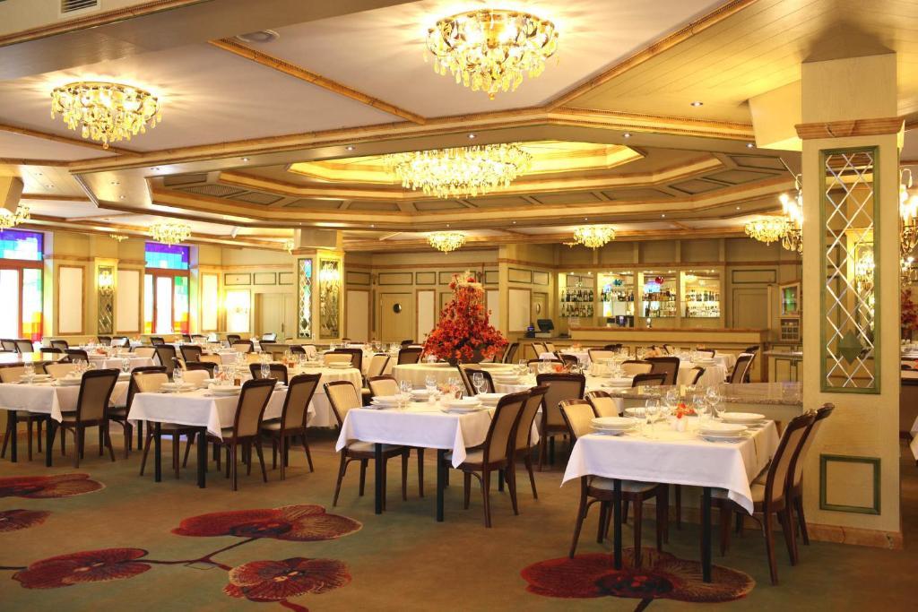 Hotel Mercure Krynica Zdroj Resort&Spa Buitenkant foto